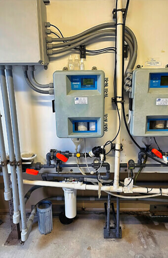 https://plumberhillarys.com.au/uploads/2025/06/commercial-plumbing-792410.jpg