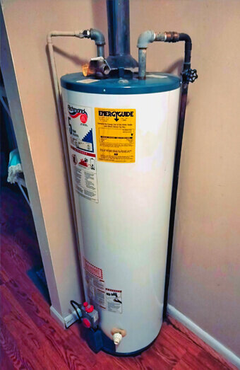 https://plumberhillarys.com.au/uploads/2025/06/hot-water-375140.jpg