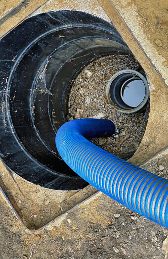 https://plumberhillarys.com.au/uploads/2025/06/pipe-relining-84958.jpg